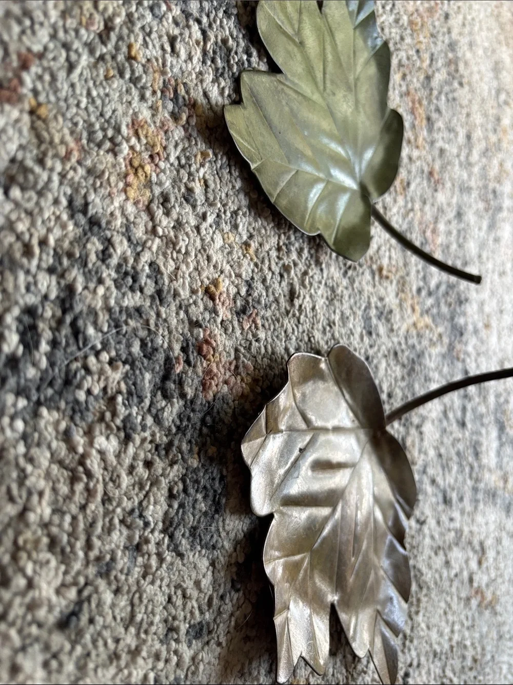 Metal Leaf Decor Accent Pair in Green and Antique Gold